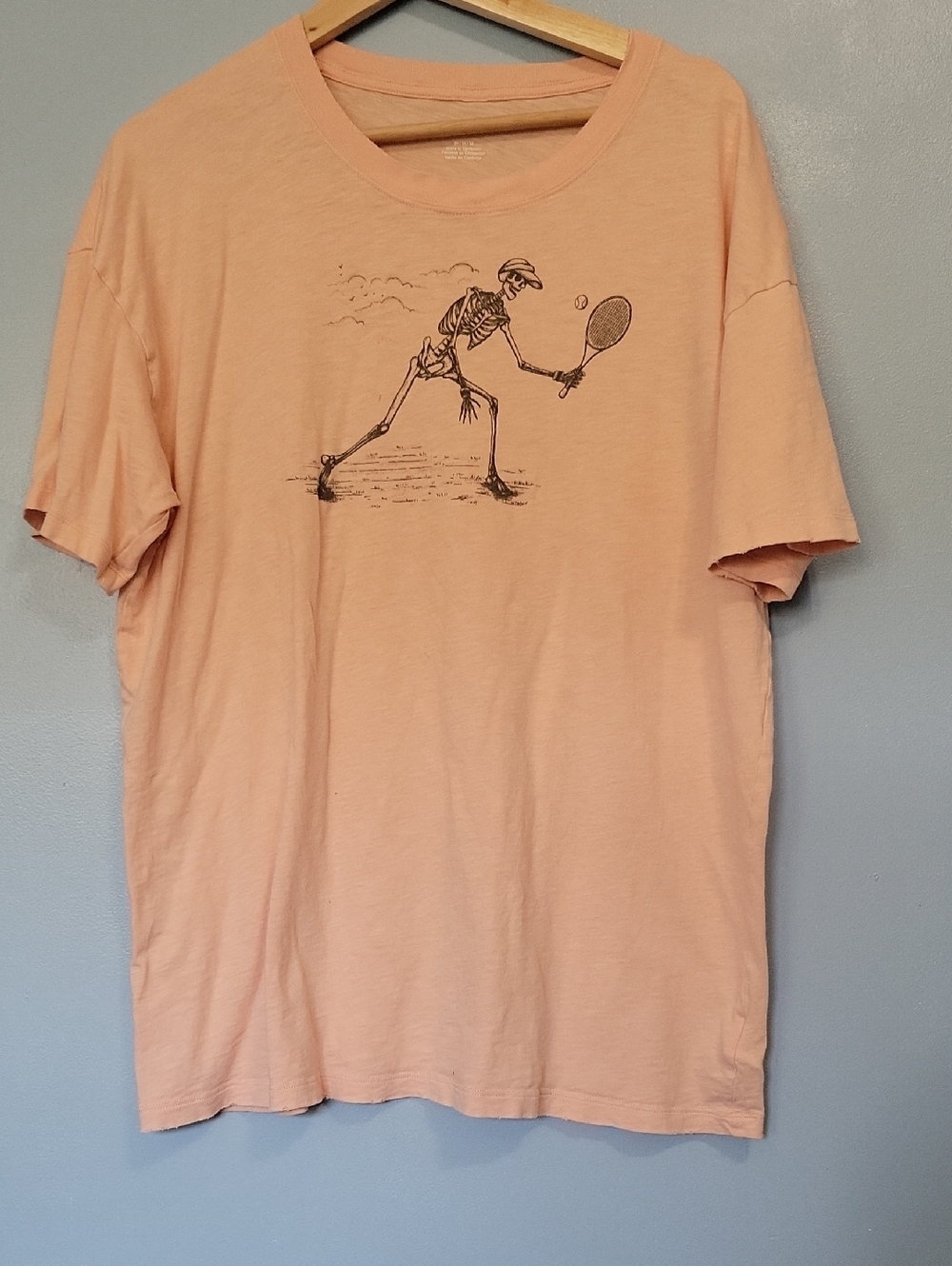 AE Oversized Graphic Skeleton Tennis T-Shirt Peach M